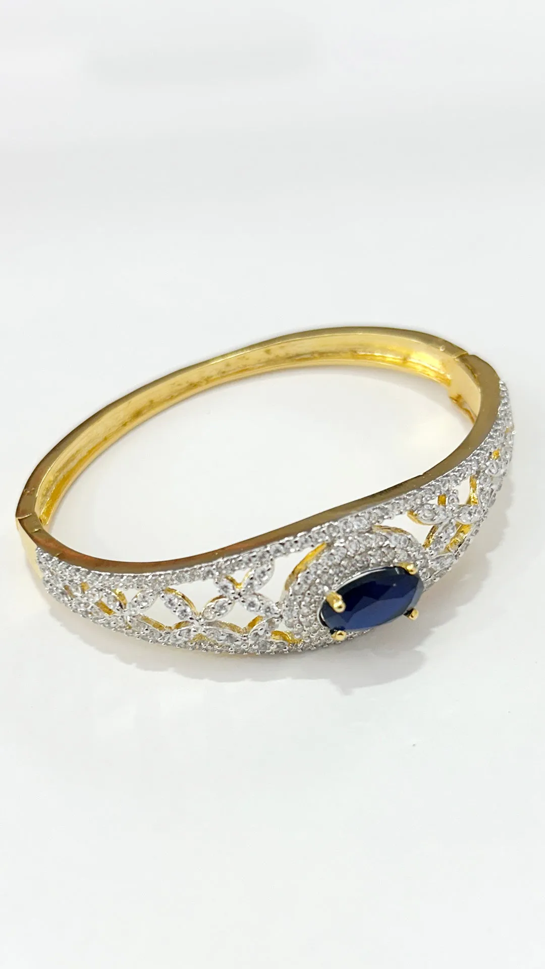 American Diamond & Semi-Precious Bracelet (D189)