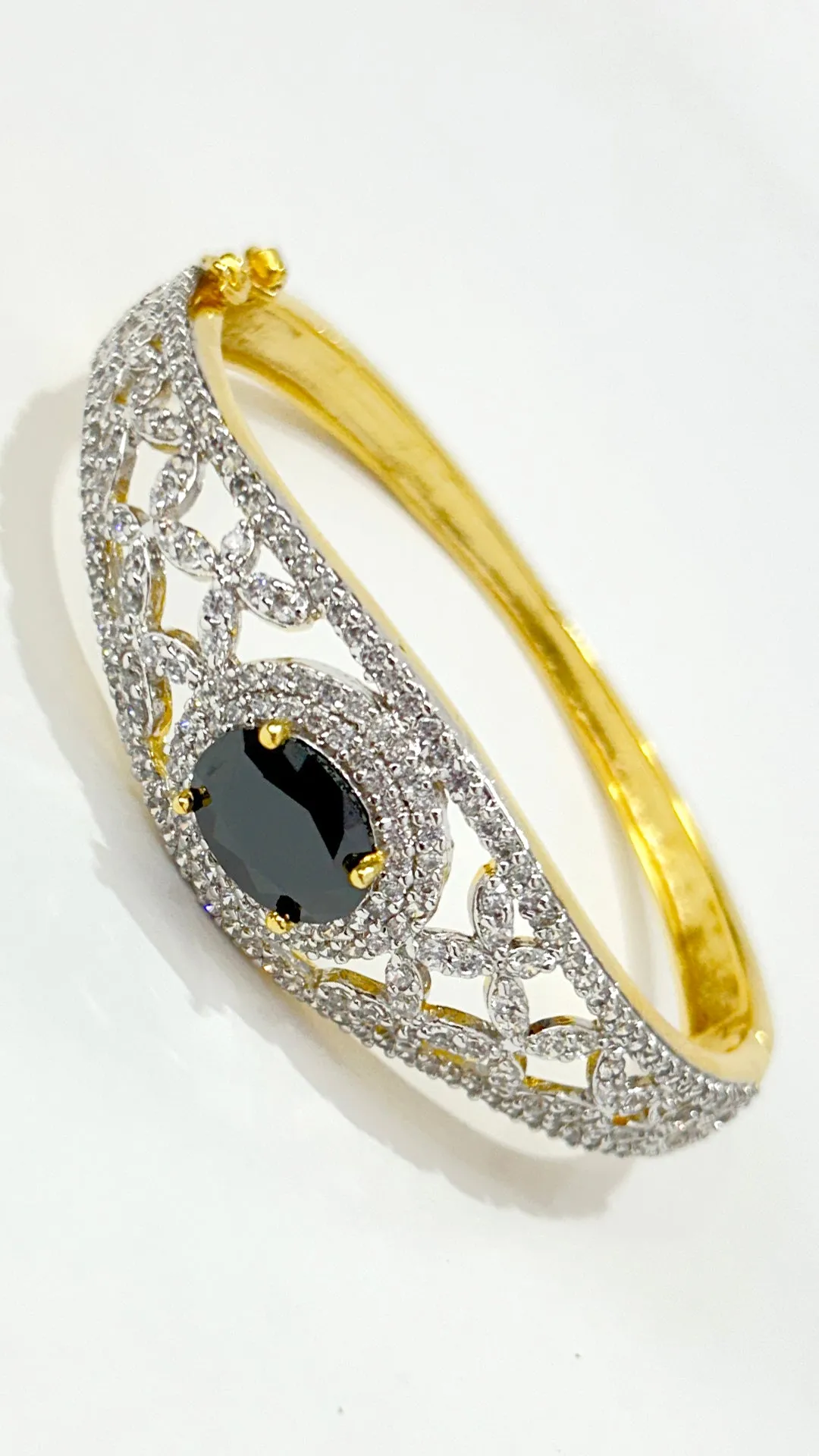 American Diamond & Semi-Precious Bracelet (D189)
