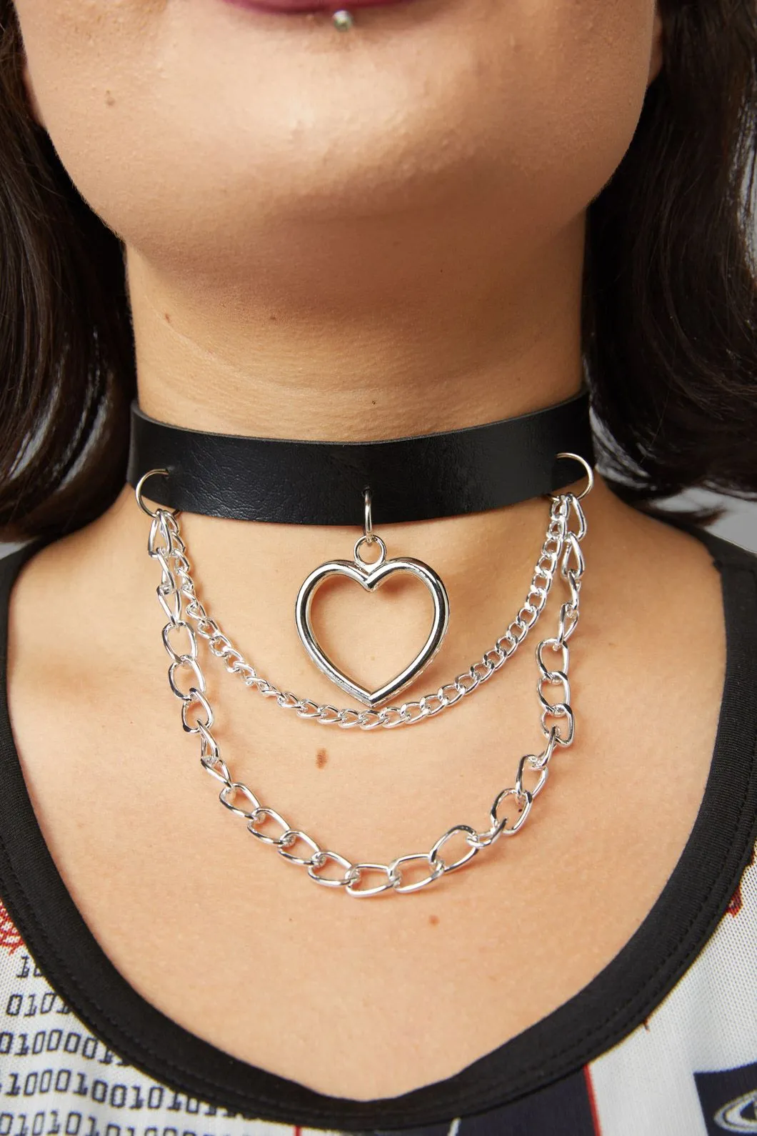 Chained Up Heart Choker