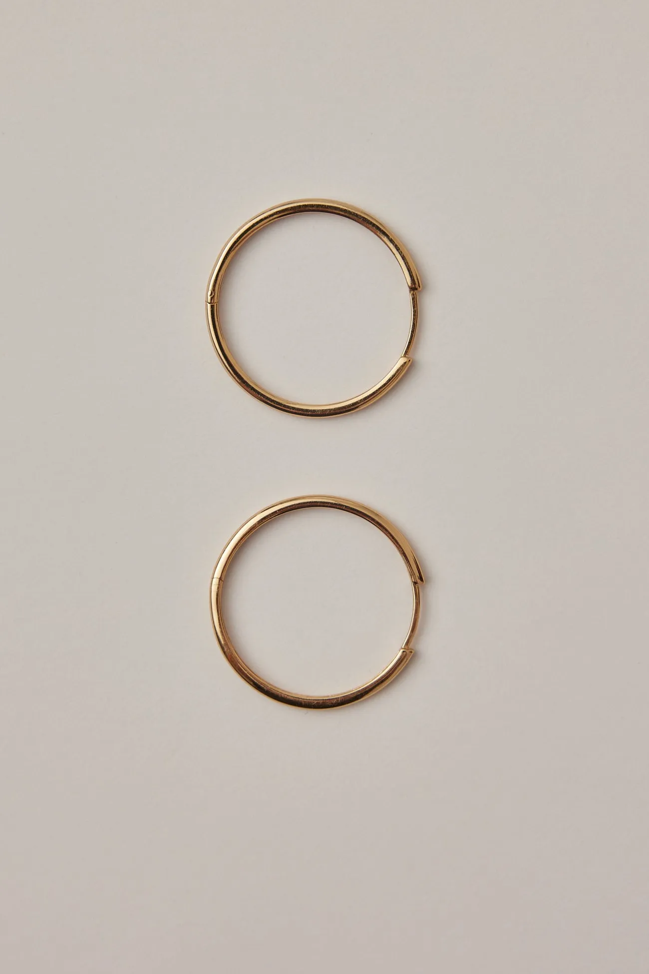 Englund1917 - Classic Gold Hoops Large