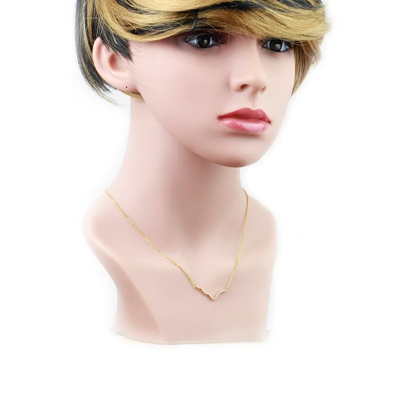 Minimalist Cubic Zirconia Wave Pendant Necklace