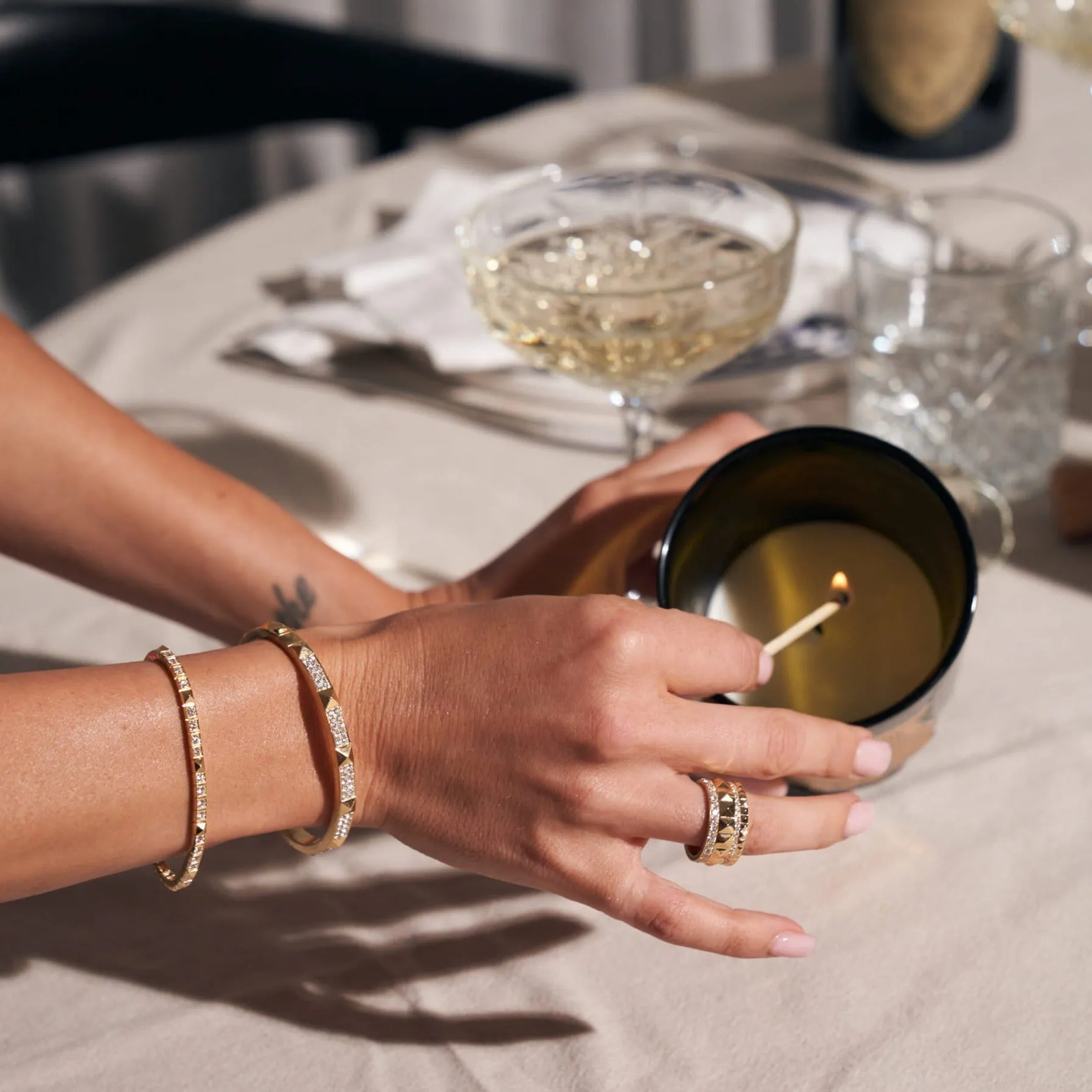 R.08® Une Diamond Bracelet | Yellow Gold