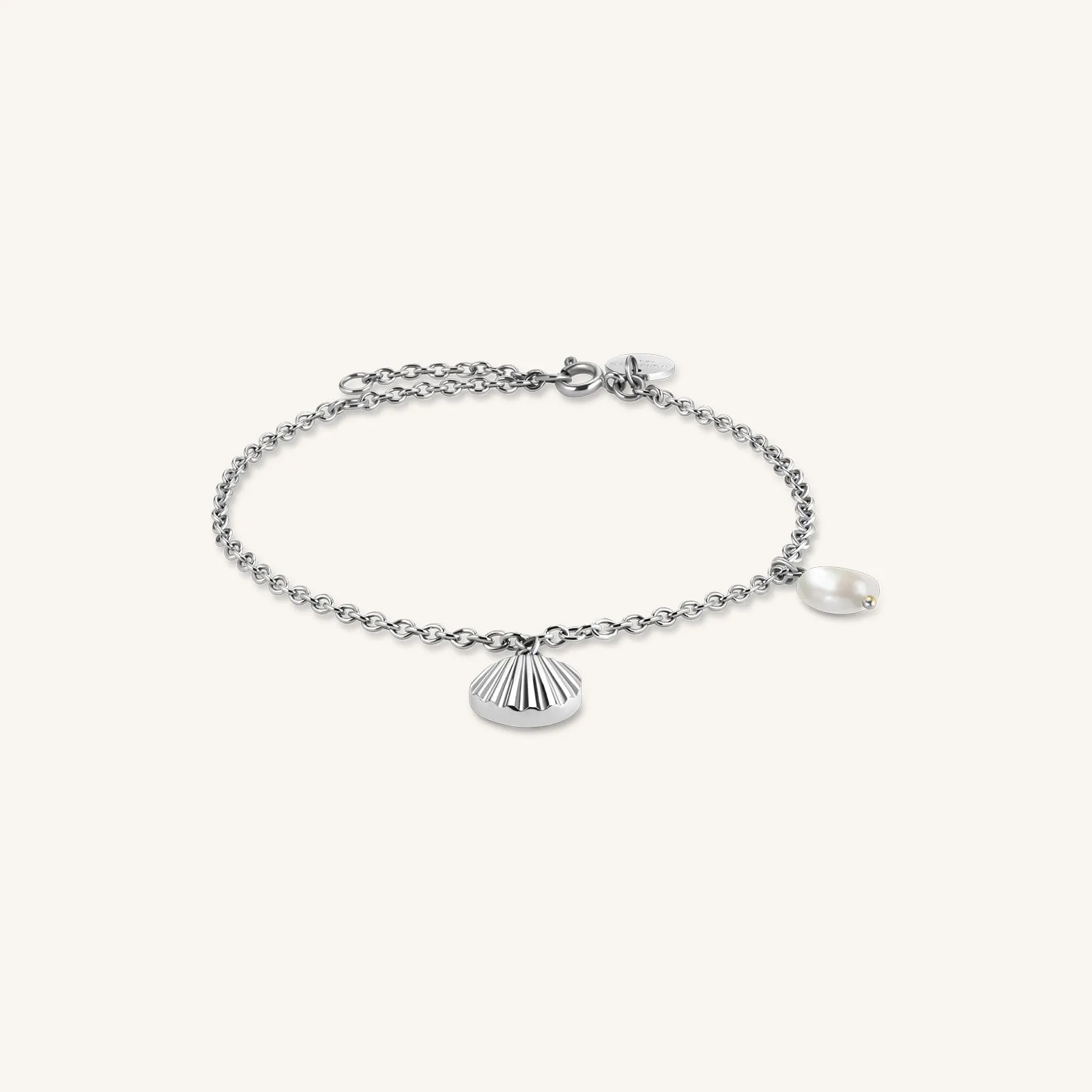 Shell and pearl bracelet