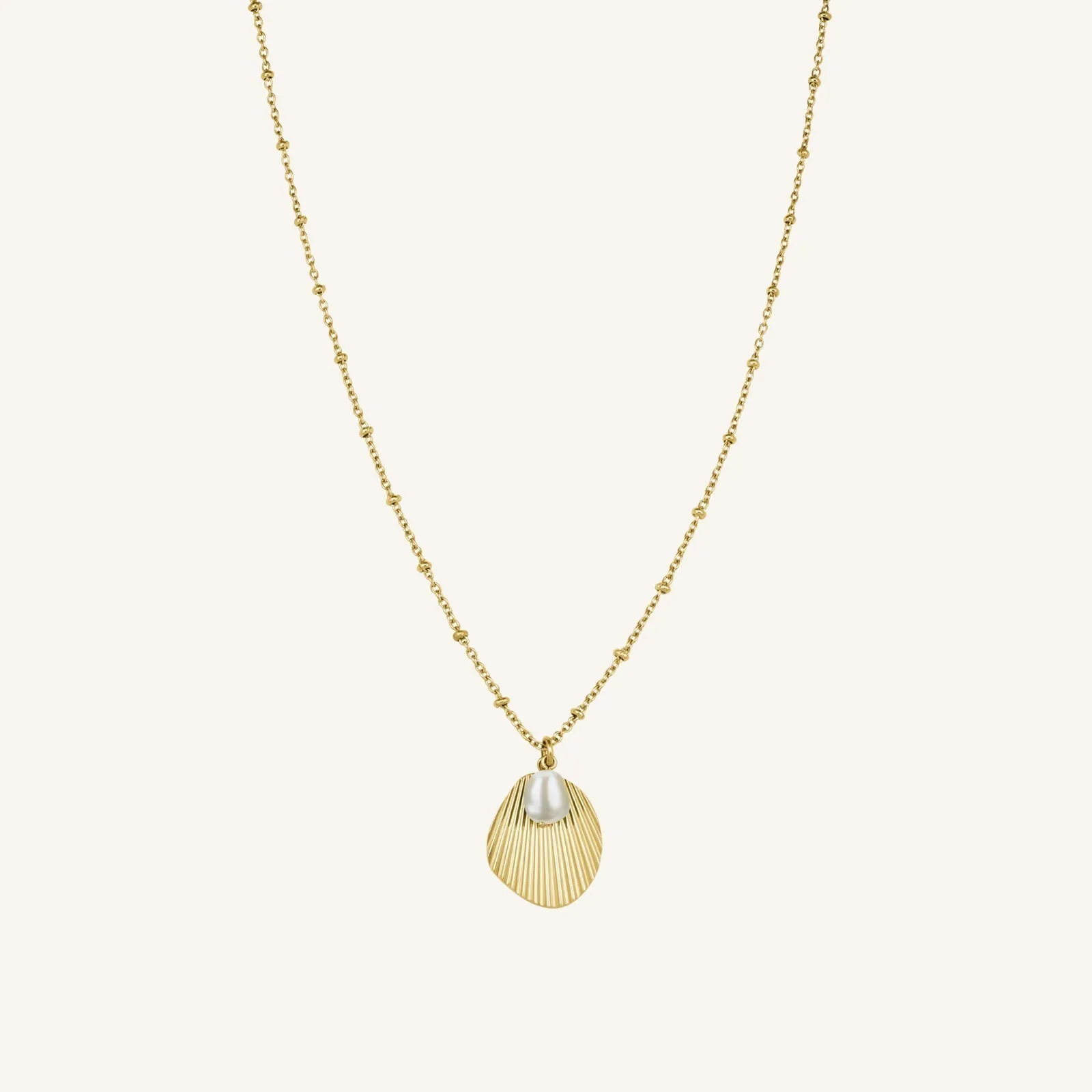 Shell and pearl necklace