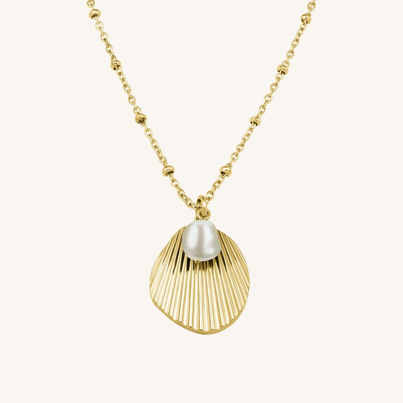 Shell and pearl necklace